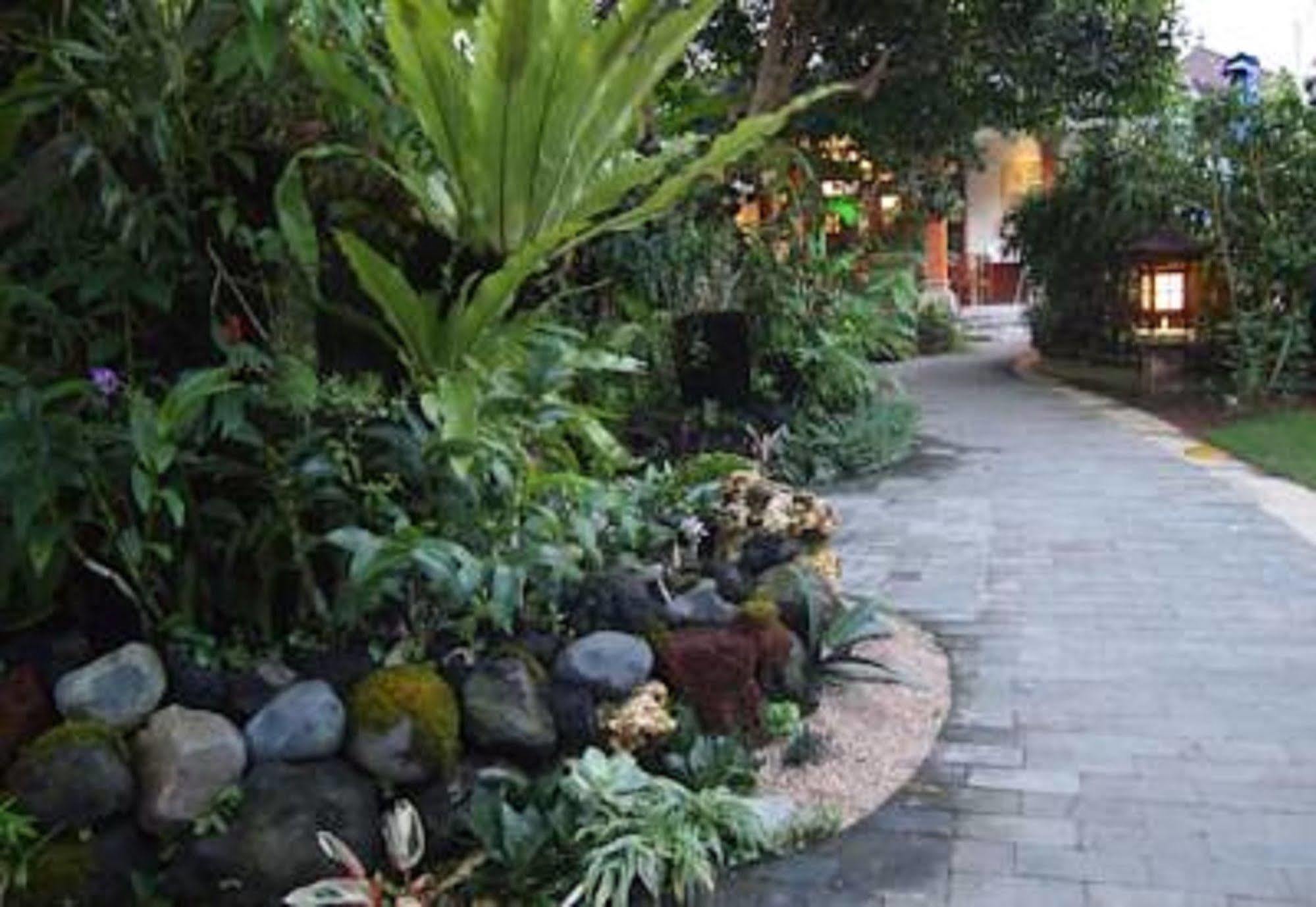 Hotel Yulia Village Ubud